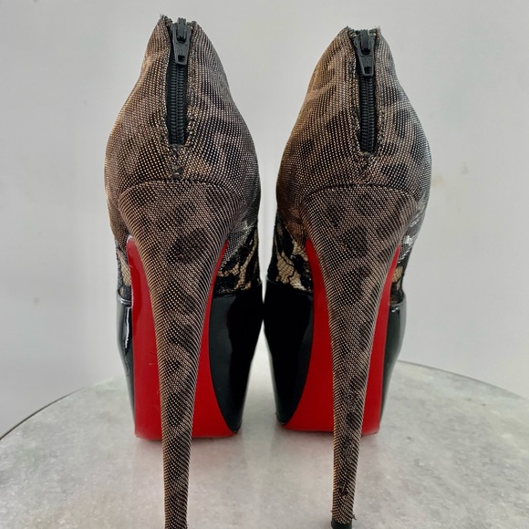 Christian Louboutin Aeronotoc peep toe bootie - Picture 4 of 5